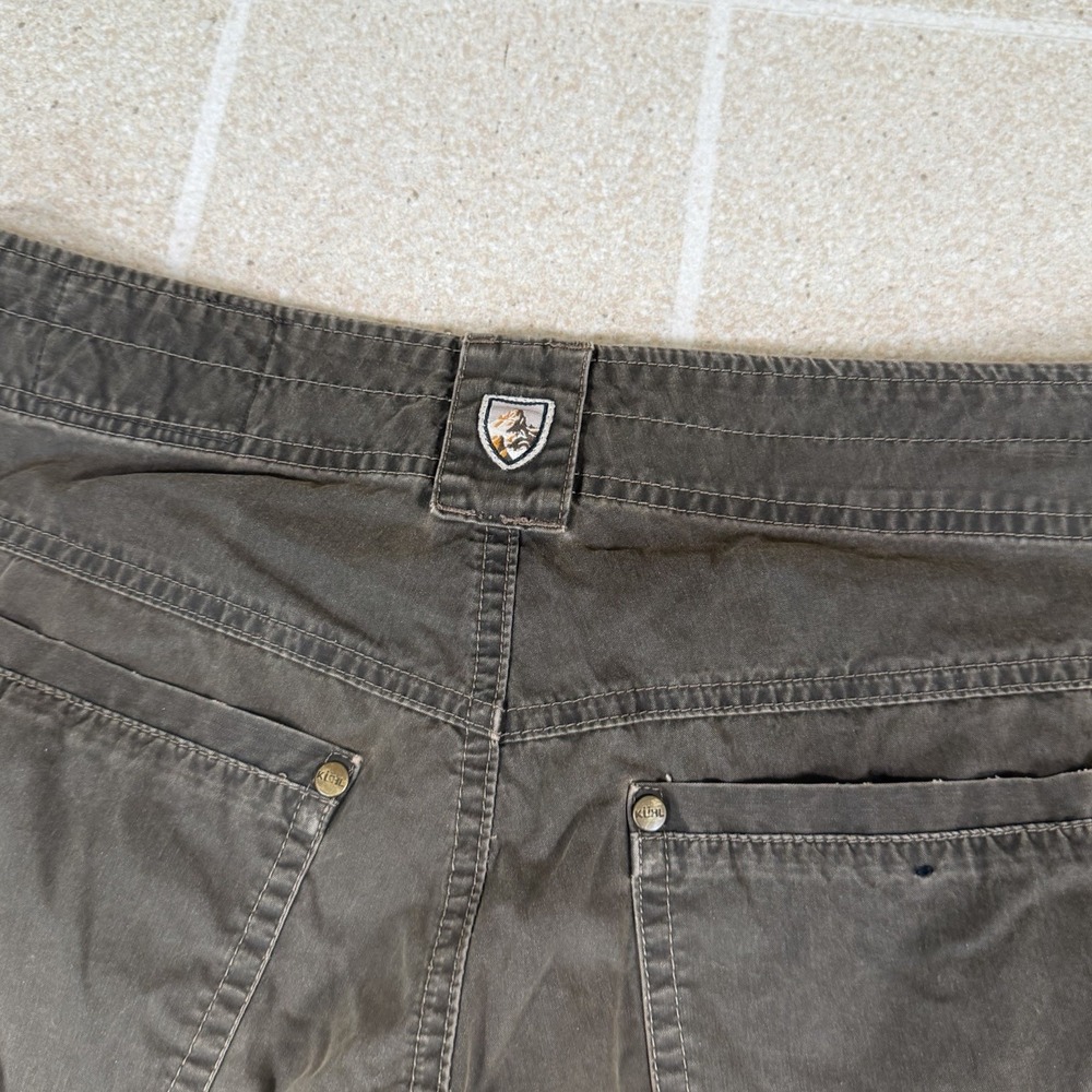Kuhl Revolvr Pants Mens 32x34 Khaki Green Utility Cargo Stretch Hiking Workwear - Picture 6 of 11
